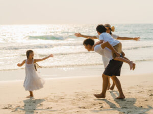 Tips aman dan nyaman liburan ke pantai panduan lengkap